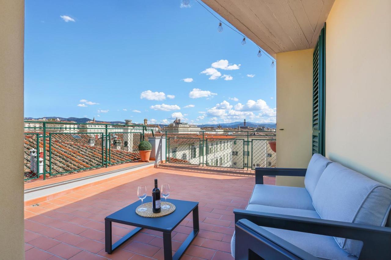 Penthouse With Big Terrace In Oltrarno Apartamento Florença Exterior foto