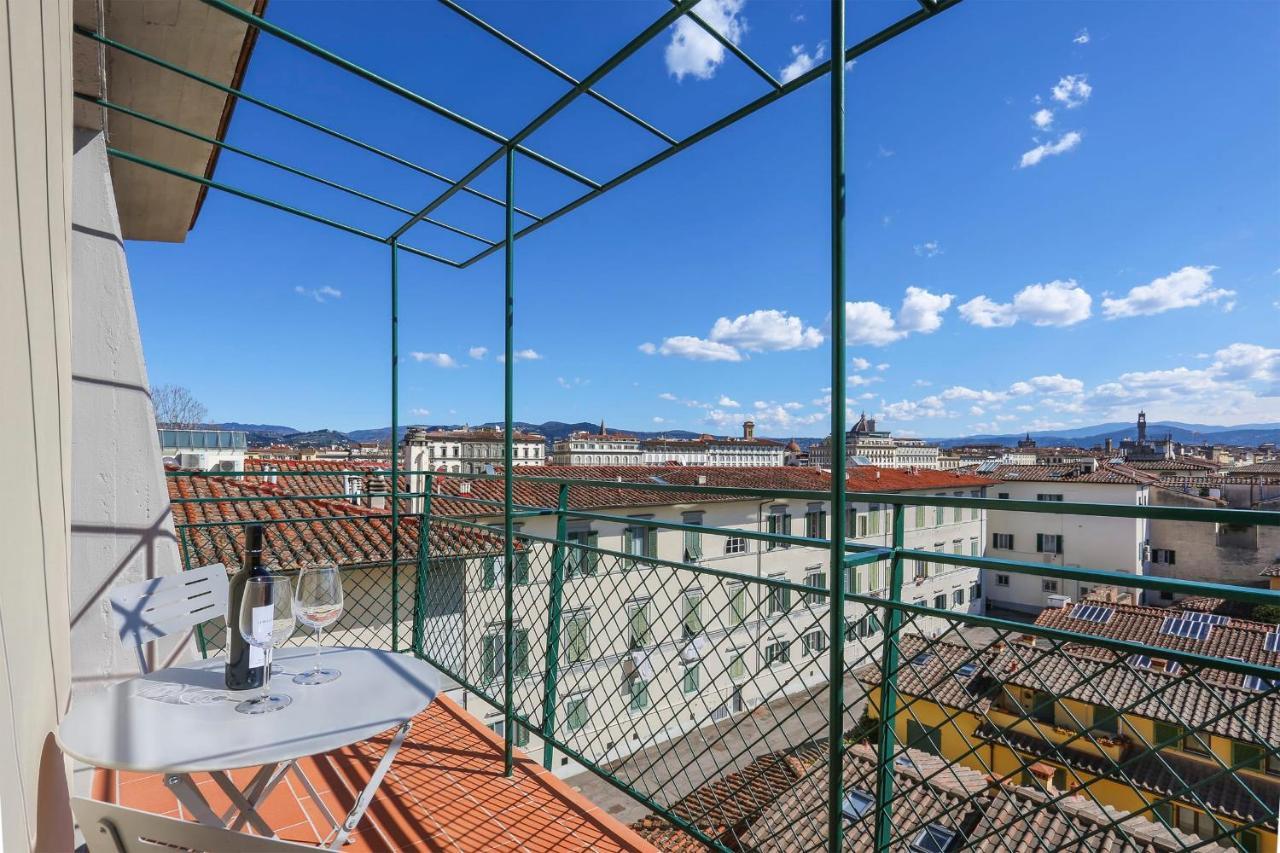 Penthouse With Big Terrace In Oltrarno Apartamento Florença Exterior foto